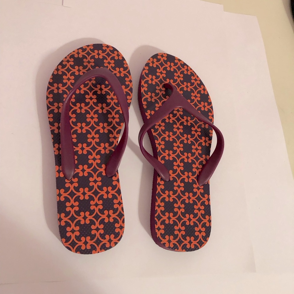 Vera Bradley flip flops M 7/8